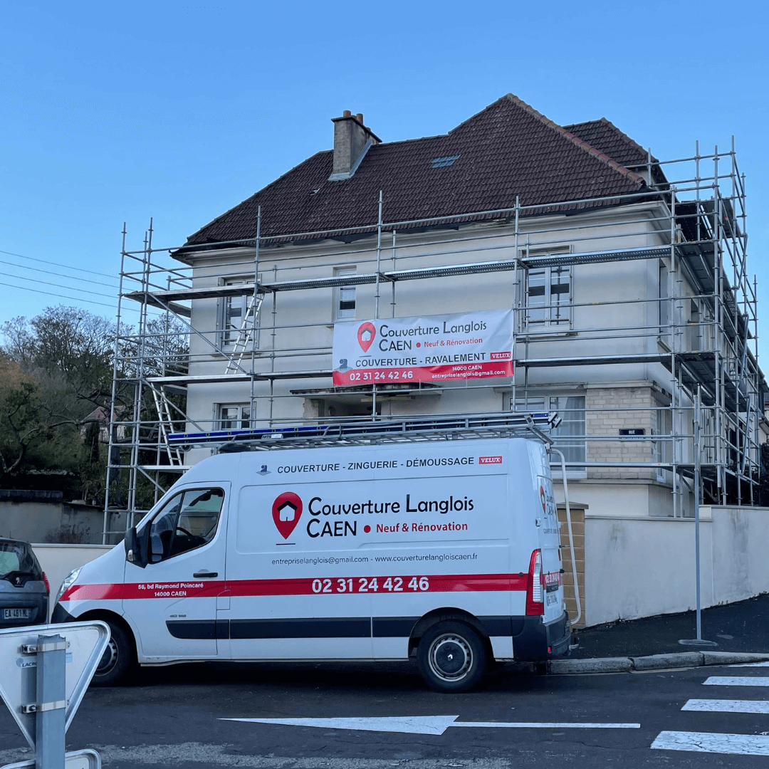 Les étapes d'un traitement de toiture à Caen dans le Calvados - Atriome